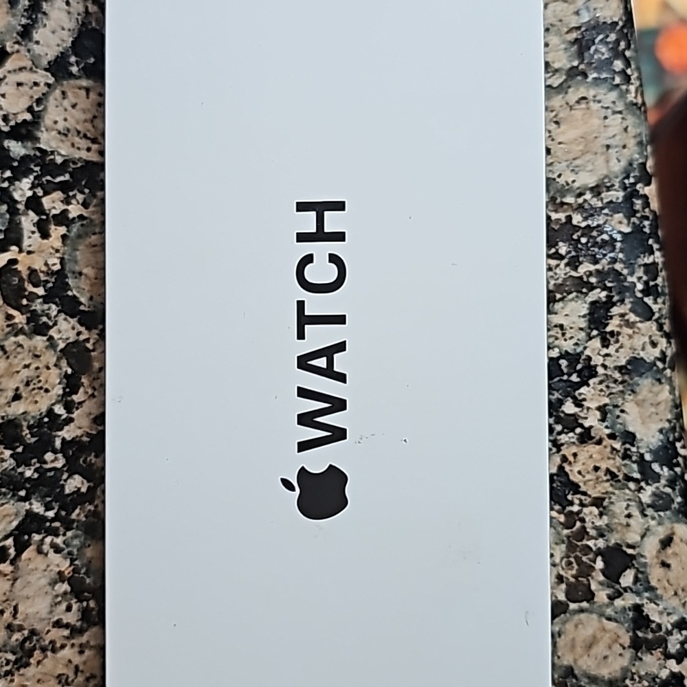 New in Box Apple 2nd Generation Apple Watch (40mm/ size s/m) AT&T